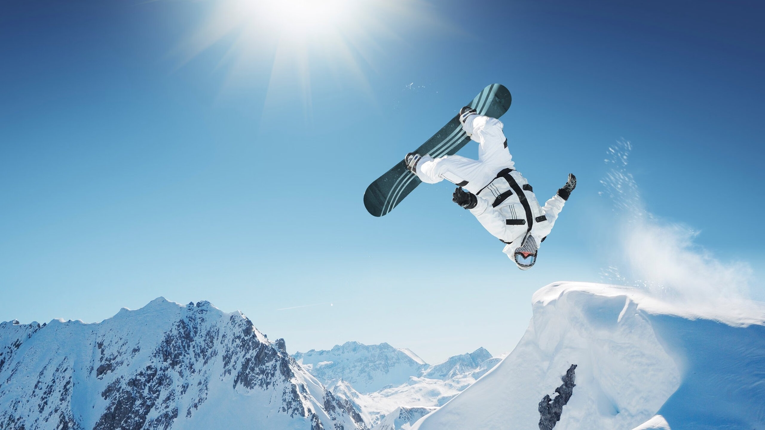 五大联赛裁判争议性判罚是否成为媒体热点话题,赛事裁判都来自哪里