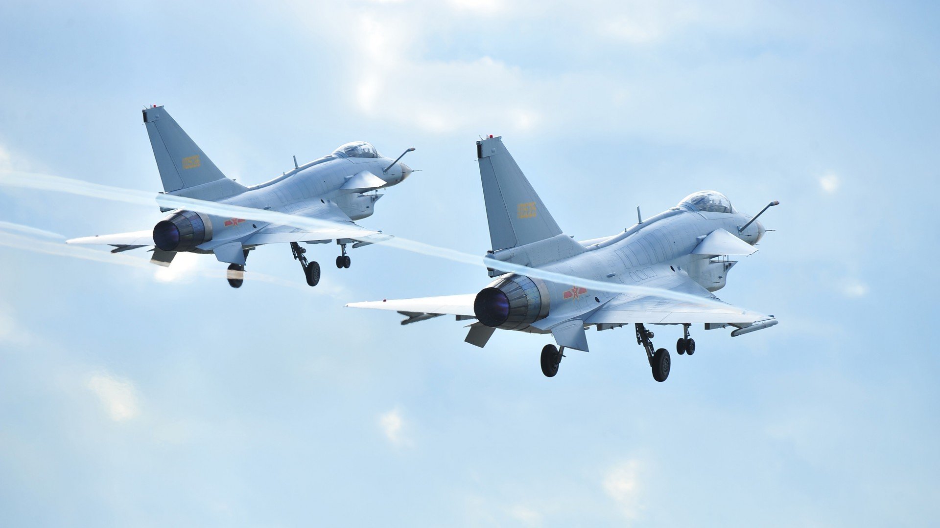 九游电脑版-德甲突破极限：速度与力量的极致碰撞！，德甲冲刺速度最快球员